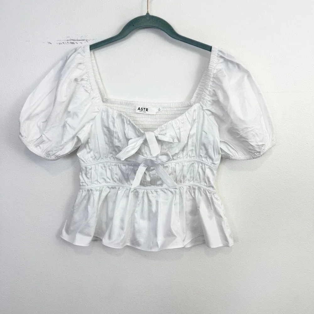 ASTR The Label White Bow Front Puff Sleeve Peplum Top Size M
